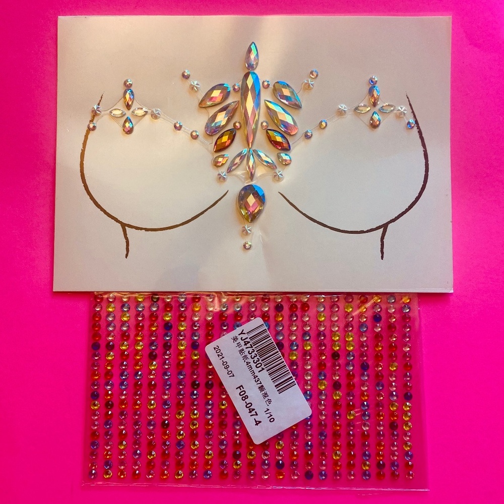 (1) BODY JEWELRY WITH BONUS (1)JEWELS Free with purchase of $25+